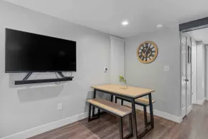 Charming Downtown Bungalow - 2BD- Backyard Oasis - Image 5