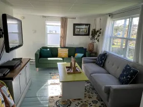 Sister Homes Vacation Rentals- Ship Cove House - Image 3