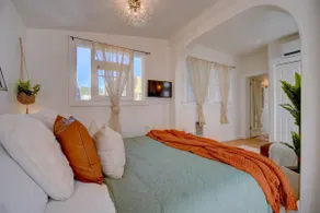 Radiant Historic Downtown Home | Beautiful Walk - Image 5