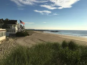 Beachfront Oasis, Seabrook, NH - One step to the beach! - Image 3