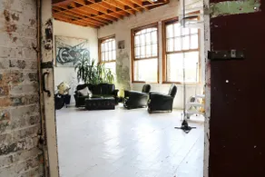 Victorian warehouse with original features - Image 2
