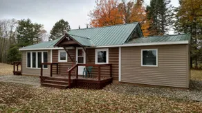 Lake Cabin - Image 2