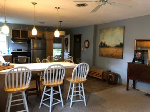 Serene Lake House - Image 5