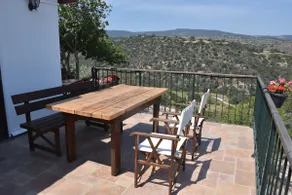 Philip's Holiday House - Image 4