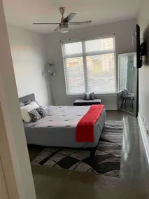 Best Value Condo in Downtown Norfolk - Image 4