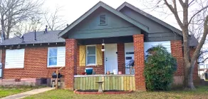 Downtown Longview Cozy Home w/Fireplace + Grill - Image 2