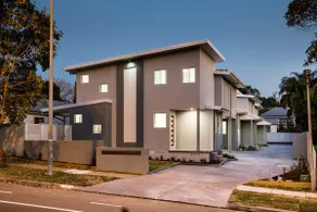Two Bedroom Executive Apartment near Newcastle! - Image 4