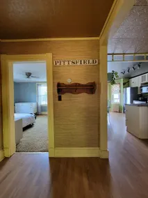 Charming Apartment in Central Pittsfield - Image 4