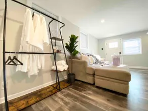 Luxury Sparkling Clean Cozy In City Suite - Image 5
