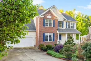 Luxueusement meublé 5BR / 2. Maison 5BA près de UNC / Duke - Image 2