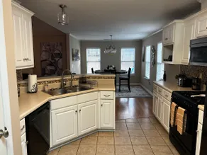 Luxury Stay Near Fort Gordon & Medical District - Image 4