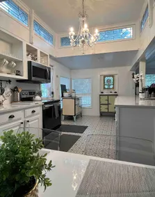 Historical Hidden Gem is located a few minutes from Downtown & the Beaches.  - Image 4