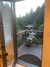 Quiet, spacious cottage apartment; Sleeps 5 - Image 5