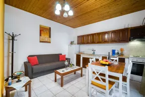 Elia House 10 meters from sea - Image 4