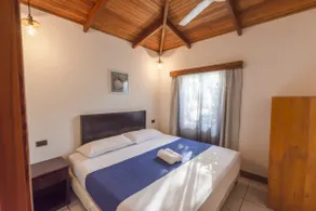 2 Bedroom Vacation Home 1min from the Beach - Image 2