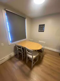 Morden Newly renovated 1BR Flats, walk to Whyte - Image 5