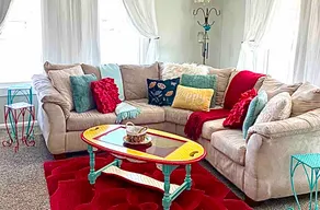 The Cottages on Carbon Avenue: Colorful and Fun - Image 5