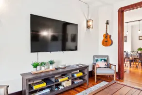 The Grandview | 5BR Victorian - Close To All - Image 4