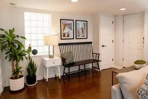 Newly remodeled 1BR! Only 5 MIN walk to BLUE LINE! - Image 4