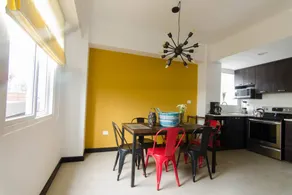 *Modern 3BDR. *free parking *Shuttle to Cayala - Image 4
