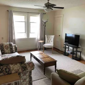 Travelers Rest slps 5 Riverview, near NRG, trails, fishing. NRG, Falls, & more. - Image 5