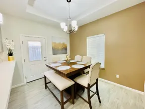 🌟Luxury Modern 2 BR Condo🌟 In the ❤️ of Sharyland🌟 - Image 5