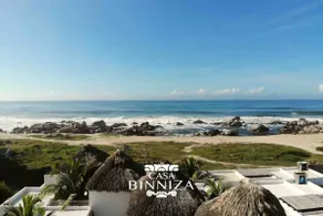 A beachfront house with air conditioning. - Image 2