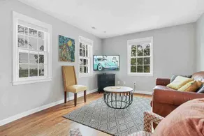 Riverwalk Condo >Downtown Wilmington< - Image 3