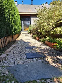 Quiet 70 m2 gîte in Les Rousses near the ski slopes and lake - Image 5
