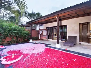 Private villa with swimming pool - Image 2