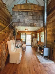 Charming Creekside Cabin - Image 3