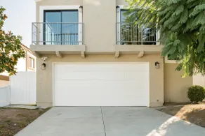 Sharp, Architectural Townhome with San Gabriel Mtn Views - Image 3