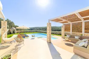 Blue Lake Villa Heated Pool - Image 5