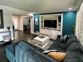 Spacious Luxury Retreat w/ Hot Tub & Movie Theatre - Image 2