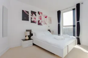 2Bedroom/2Bath Flat at Brixton Station/O2 for Max7 - Image 2