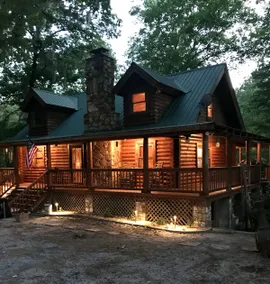 Beautiful Log Cabin on Lake Jordan, AL - Image 3