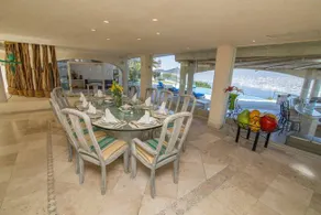 AMAZING Villa with ESPECTACULAR view to the bay - Image 3