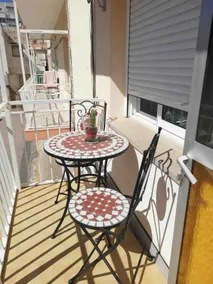 Bright, airy apartment - Image 4