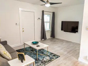 Mid-Century Modern 1BR Home, Parking - Image 4