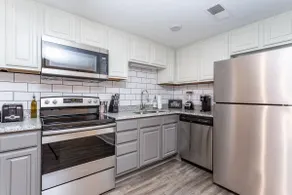 Luxury/Self check-in/pool/near Dollywood - Image 5