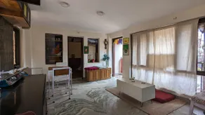 Sunny studio in Newari home in Pigeon Homestay - Image 4