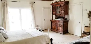 Renovated 1817 Hobby Farm Close to Dartmouth - Image 4