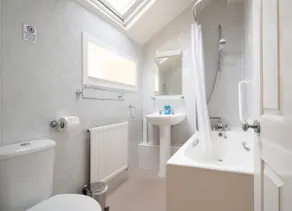 Studio 12 - The Mews, Huddersfield Town Centre - Image 5