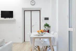 An entire minimalist apartment near the Colosseum - Image 2