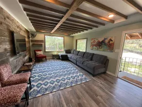 Old Town Helotes- River Rock Ranch!! - Image 2