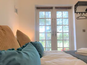 Seaside Cottage with Parking - Image 3