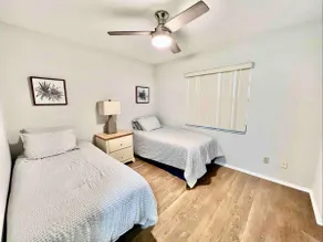 Guest Favorite Waterview- 2 bed/2 bath apt w/pool - Image 4