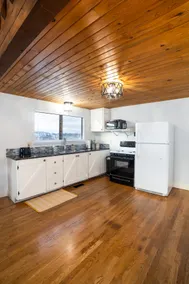 The Linkville Loft (Downtown Klamath Falls) 🏡🦌 - Image 3