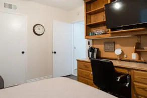 North Upland House with a Pool (30 nights minimum) - Image 3