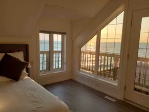 Paradise Point Lake House - Image 2